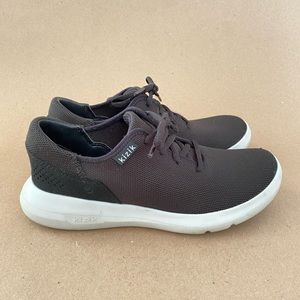 Black Kizik Madrid eco-knit